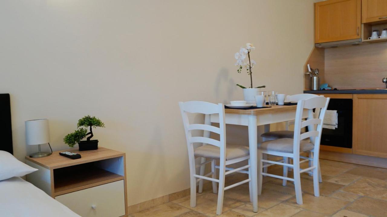 Hc Apartments Kaliakria Topola Buitenkant foto